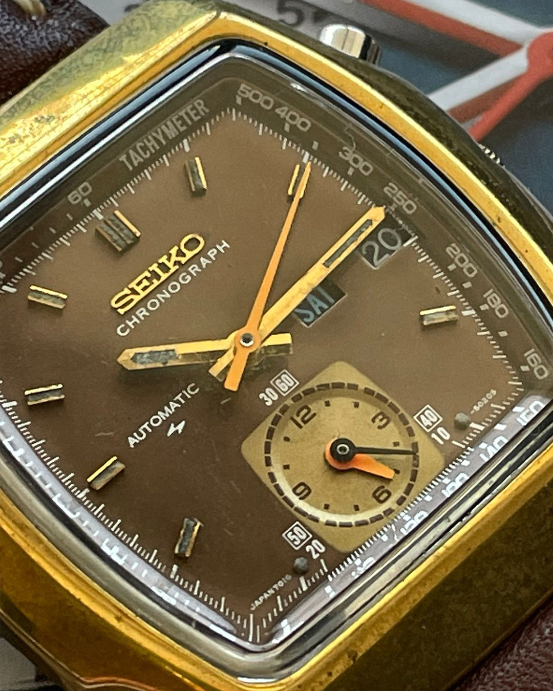 Seiko - Tank 7016-5020 Fly-back Chronograph (1976)